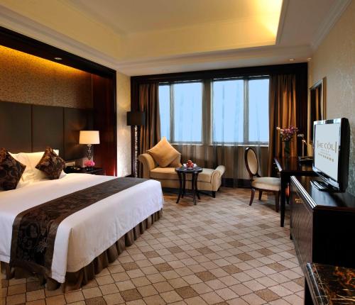 Superior Queen Room image 3