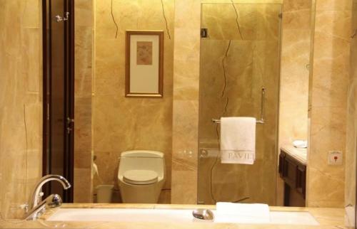 Superior Queen Room image 2