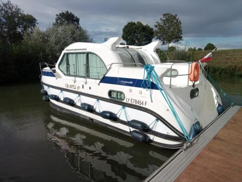 . Séjour Original sur l'Eau - Bateau à Quai à Pontailler-sur-Saône - API-1-46-18