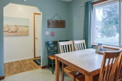 Beach Club of Oscoda - All 4 Beachfront Cottages - image 9