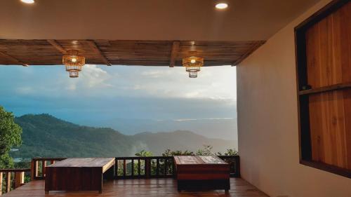 KHIRI HOUSE &Cafe Farm ดอยช้างเชียงรายที่พักอาข่าเรียวกังสไตล์กลางหมู่บ้านดอยช้าง near DoichangView