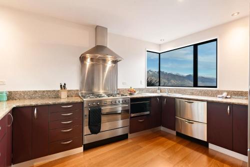 Edinburgh Heights - image 12