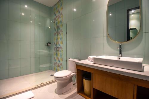 Deluxe Superior with Garden View image 9