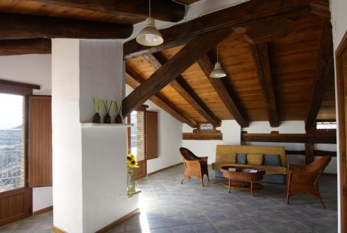 Casa Miret de Mur in Cellers