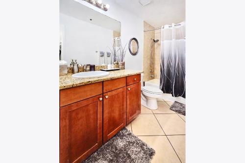 UPGRADED & STYLISH, POOL, HOT TUB, WALK TO STRIP!, Las Vegas (Foto 7)