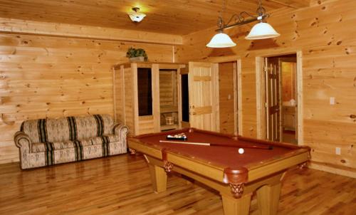 Honey Bear Hideaway