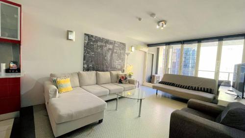 Ausmine Carrington Apartment - image 5