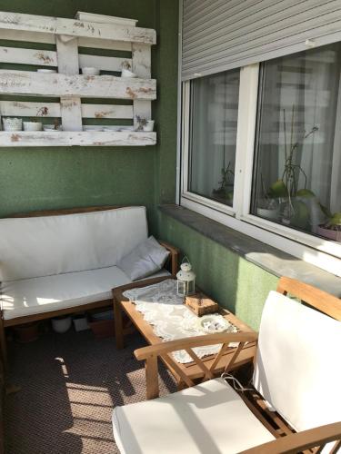 ระเบียง/ชานเรือน, Rózsadomb apartman (Rozsadomb apartman) in เคอร์ตวารอส