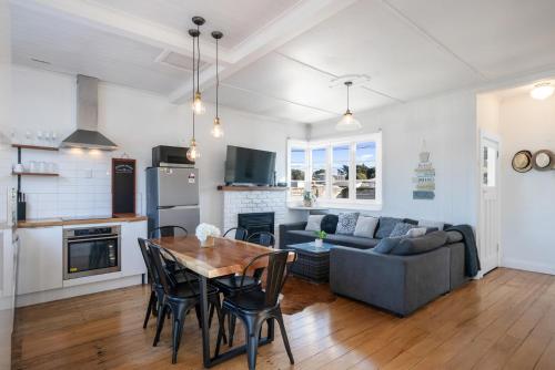 ทัศนียภาพภายนอกโรงแรม, Ocean Breeze - Foxton Beach Holiday Home in ฟ็อกซ์ตัน บีช