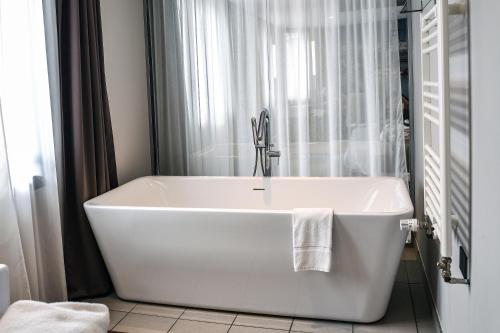Hotel K'Loys 2