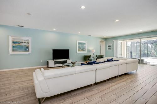 Last Minute Disney Getaway! Private Pool, Hot Tub & Games Room. Book Now! #39290 in Davenport, USA