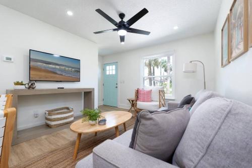 Be a Nomad - Combined House - 4 blks to beach in Jacksonville Beach, USA