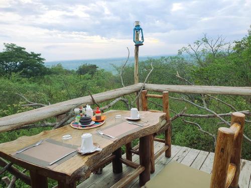 מסעדה, Topi Lodge in Bushenyi