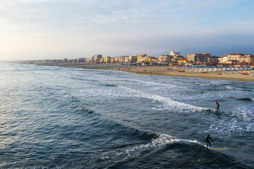 Suite Ondina Viareggio Apartments - image 5
