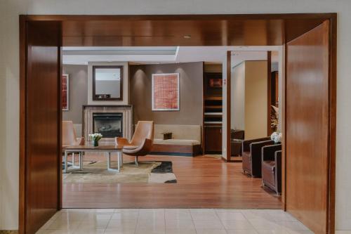 Lobby, Club Quarters Hotel, Central Loop near Cultural Center