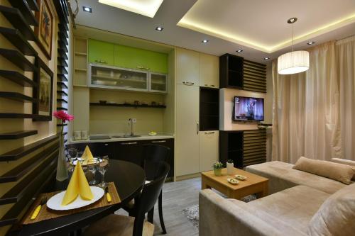 Villa Natural Wood - image 10