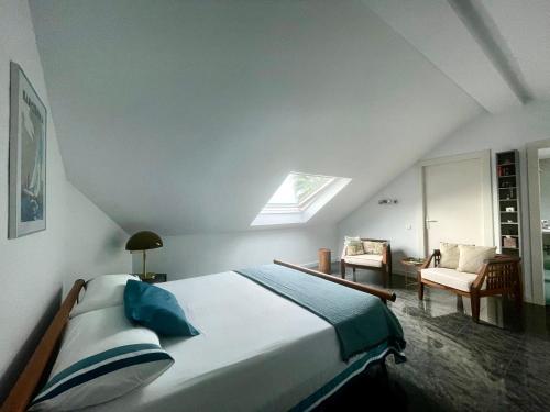Palm Maresme - Suite with bathroom and terrasse with ocean views in a private villa in Vilassar de Dalt