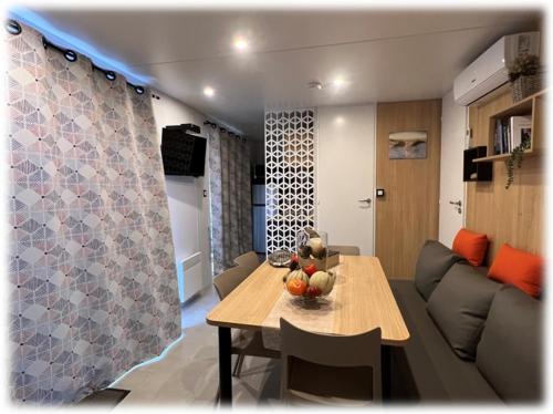 Mobil home climatisé très récent tout confort 6 personnes Mobil home climatisé très récent tout confort 6 personnes