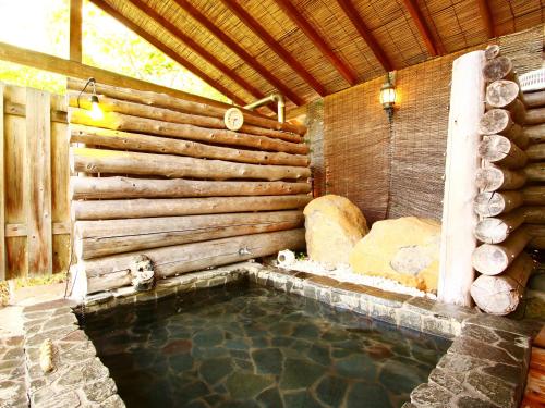 Open air bath, Pension Todoroki in Kamitaga