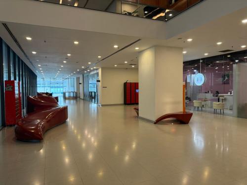 Summer Suites KLCC By Classy - image 4