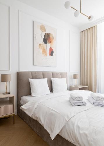 RentPlanet - Apartamenty Grzybowska, Warsaw