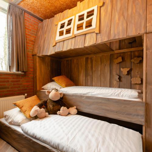 3 bedrooms, 3 beds