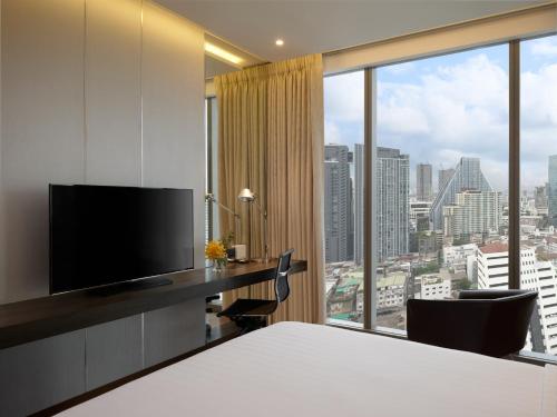 582201273 Amara Bangkok Hotel