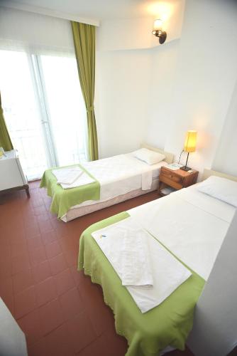 Caretta Caretta Hotel - image 5