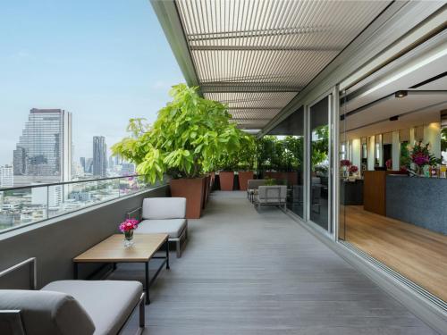 582208025 Amara Bangkok Hotel