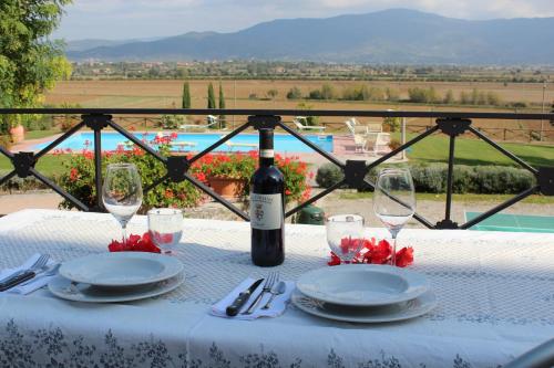 شرفة/ تراس, Fattoria Le Giare Agriturismo in Fratticciola
