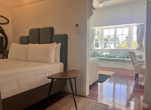 Floriana Boutique Hotel Room Type - Deluxe Suite with Sea View Floriana Boutique Hotel Room Type - Deluxe Suite with Sea View