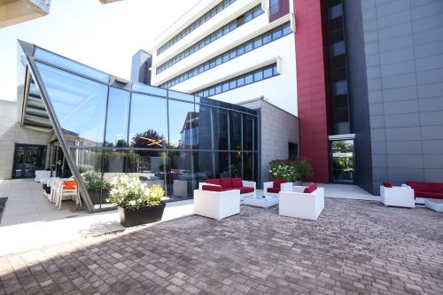  RMH MODENA DES ARTS in Modena