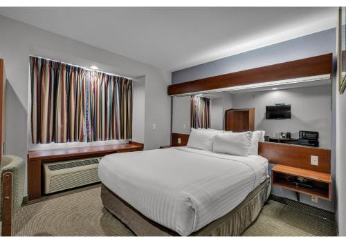 Microtel by Wyndham Bentonville - image 12