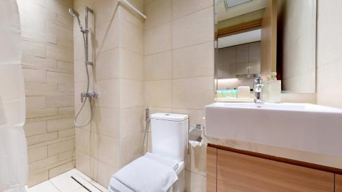 Bathroom, Azizi Riviera 46 - Cosy Studio in Nad Al Sheba