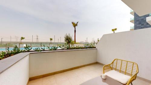 Balcony/terrace, Azizi Riviera 46 - Cosy Studio in Nad Al Sheba