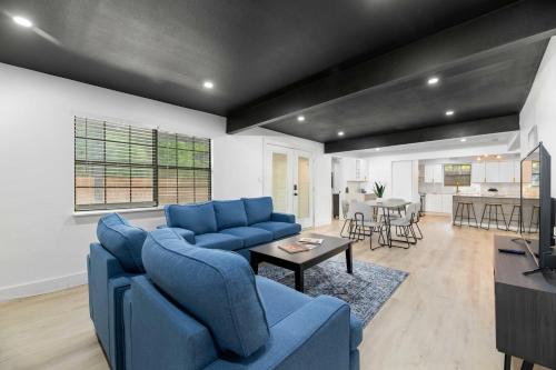 Incredible Modern 4 Bedroom in Коронадо Хилс