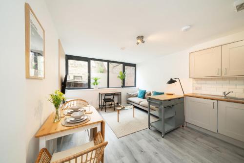 Castle Street Apartment