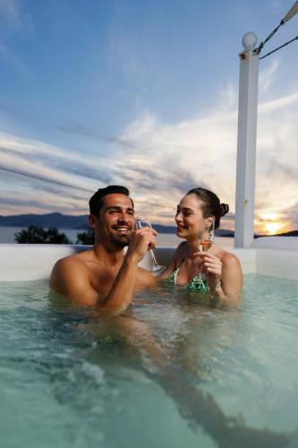 Liana Beach Hotel & Spa - image 12