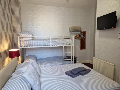 Stafford house - image 9