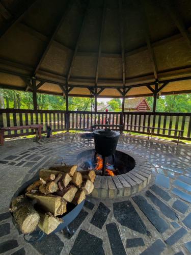 Zajazd nad Zalewem Dzibice -Pensjonat, Agroturystyka in 琴斯托霍瓦