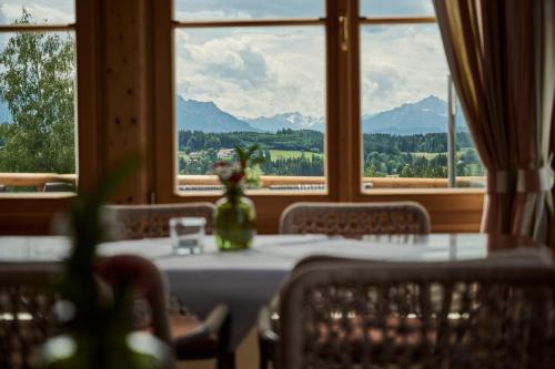 Hotel Auf der Gsteig GmbH