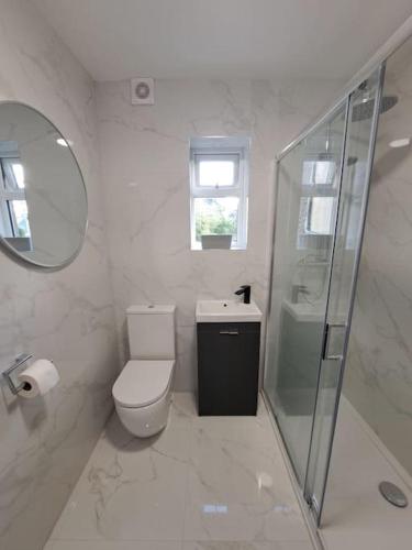 One Bed Apt Terenure Village 15min to City Centre, Dublin (photo 5)