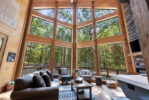 1Forest1 Couples Cabin in Stephens Gap, USA