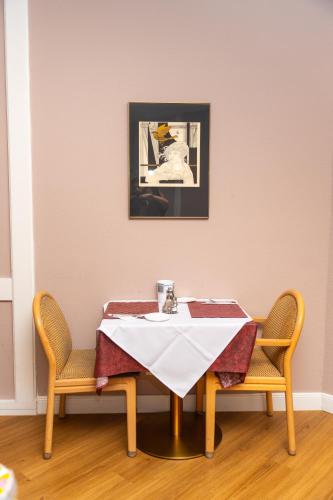 Continental Hotel-Pension - image 11