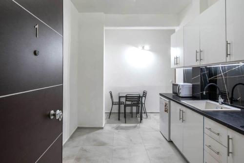 Sweet apartment in Athens A1 - image 10
