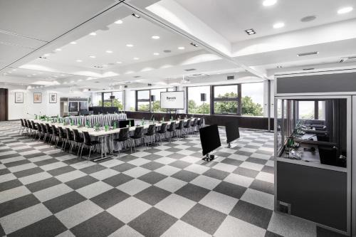 Occidental Praha - image 4