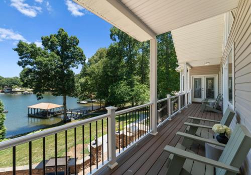 Waddell Waters w/Optional Boat Rental