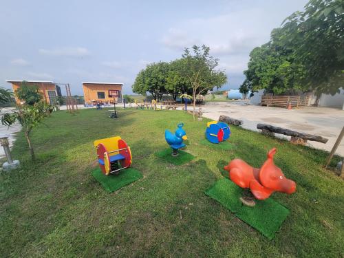 龍園民宿二館 near Southern Branch of the National Palace Museum