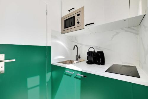 Cosy Cocoon for 2P with A/C - Near Montmartre - image 2