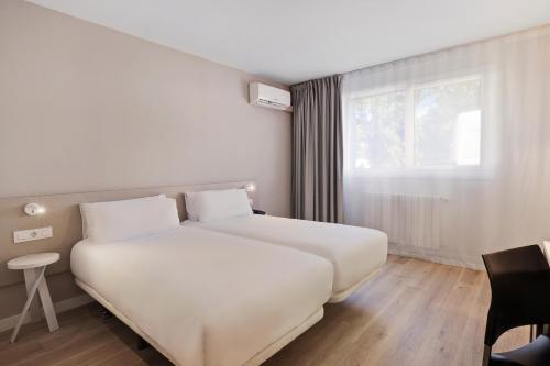 B&B HOTEL Oviedo in Pola de Siero